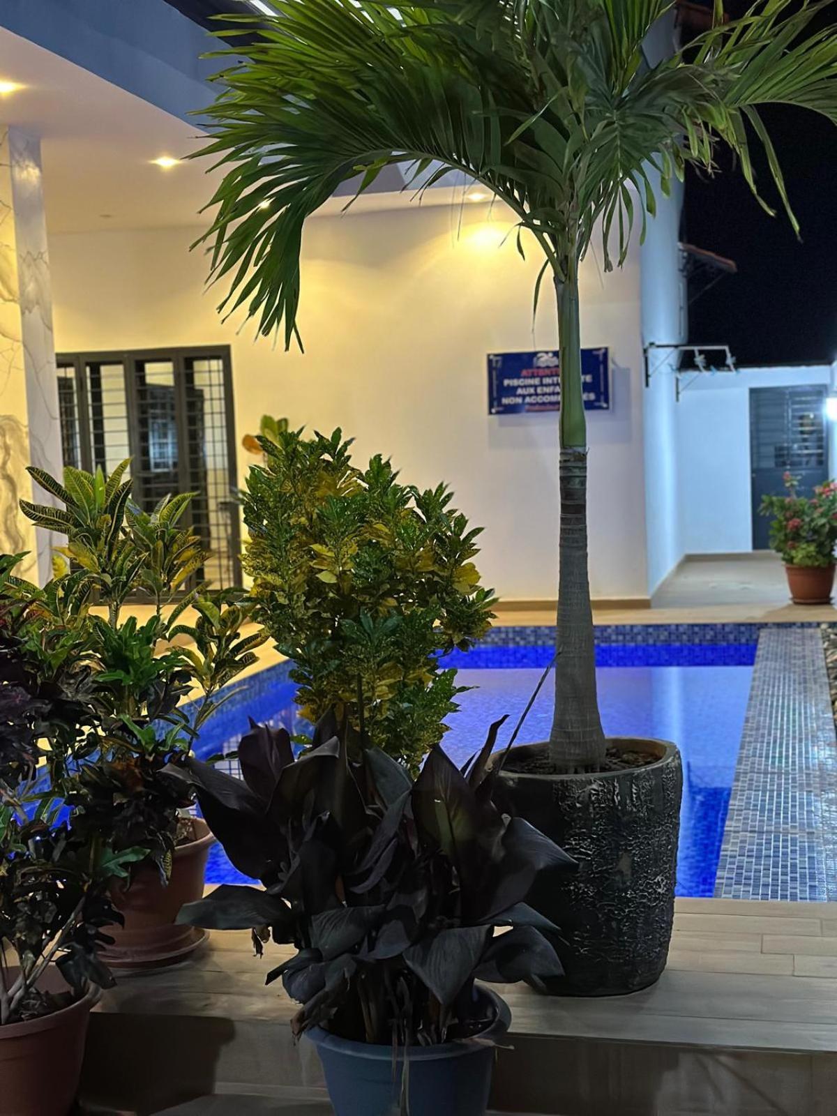 Villa Hawa, Decor Unique & Piscine ソモーヌ エクステリア 写真